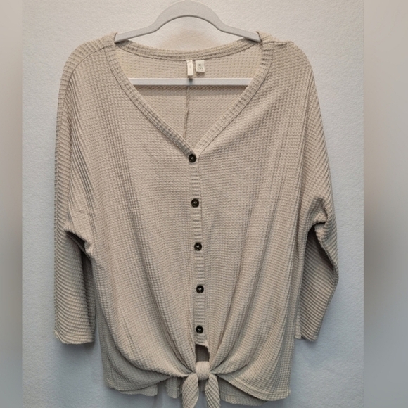 Sale EST 1948 Women's XL V-neck Waffle Knit 3/4 Sleeve Button Front Top - Picture 2 of 9